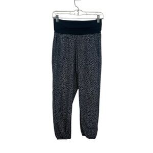 Lululemon Om Pant Freckle Flower Black White